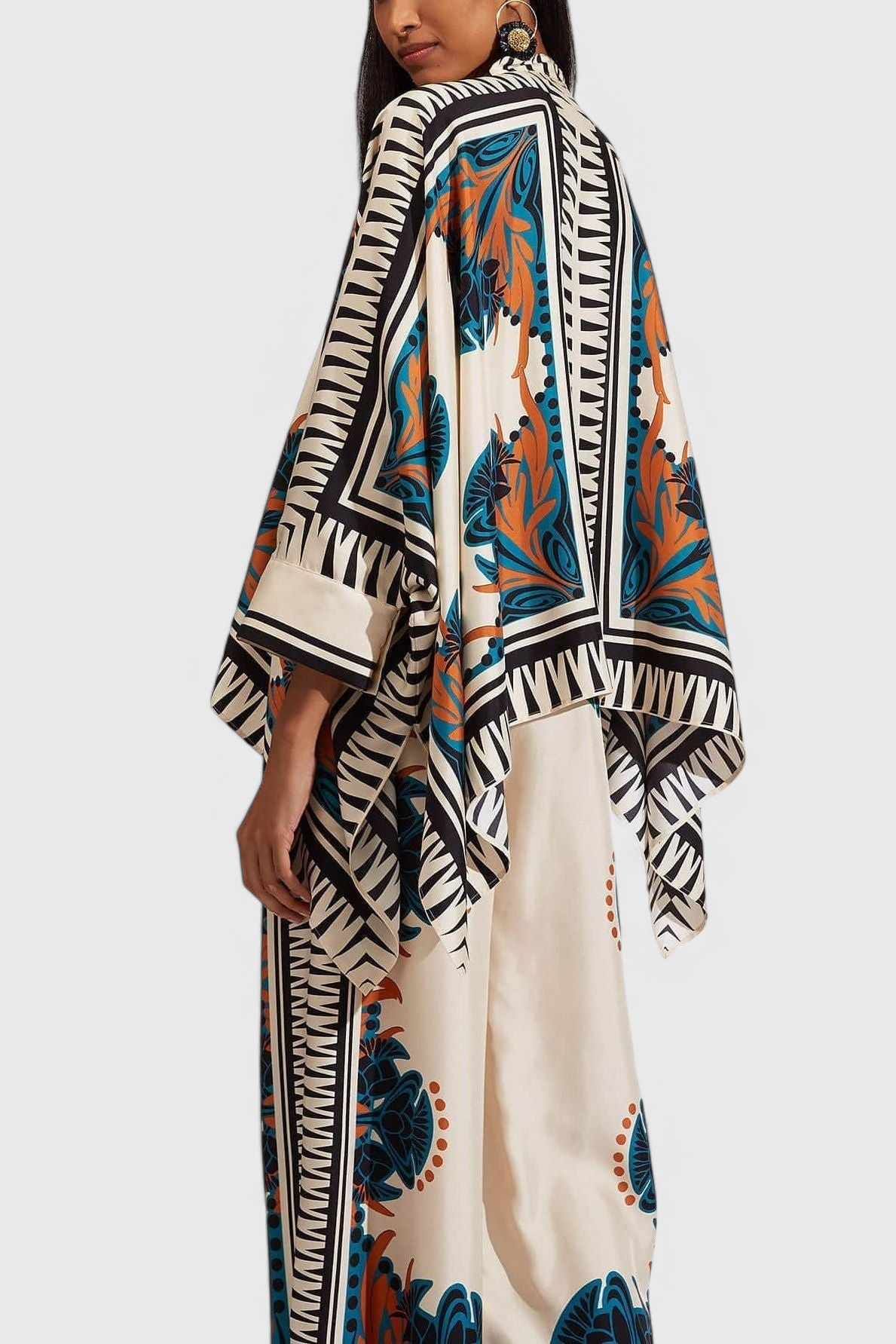 Conjunto Floral de Satén Beatriz al Atardecer