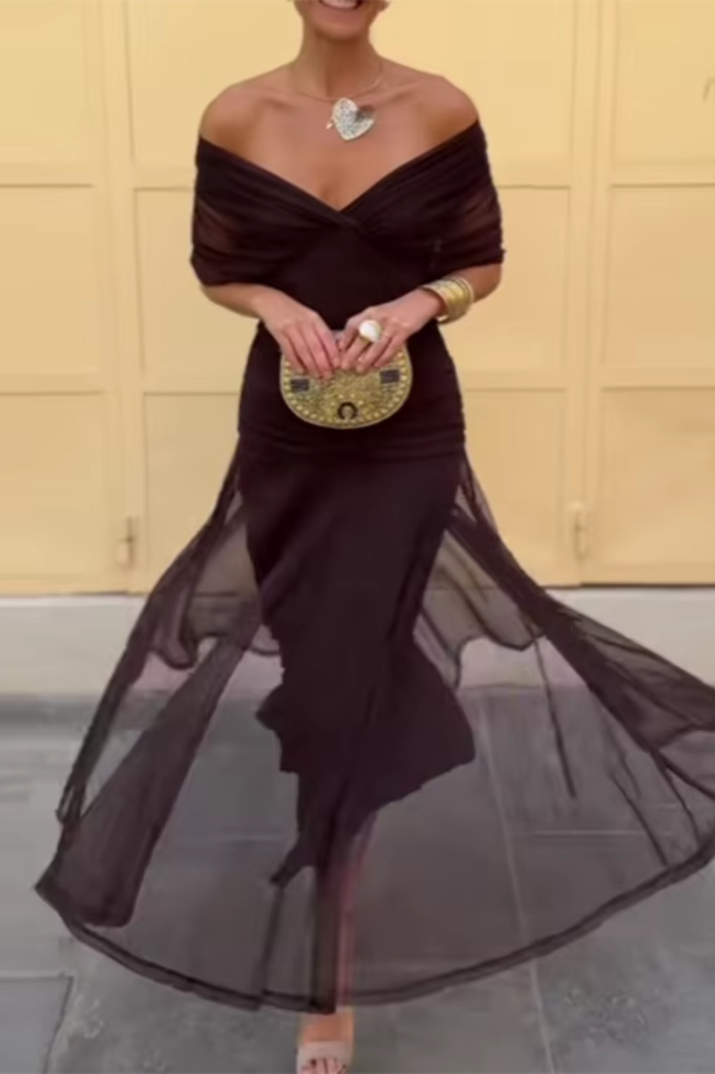 Luisa | Vestido largo de fiesta elegante con cuello en V