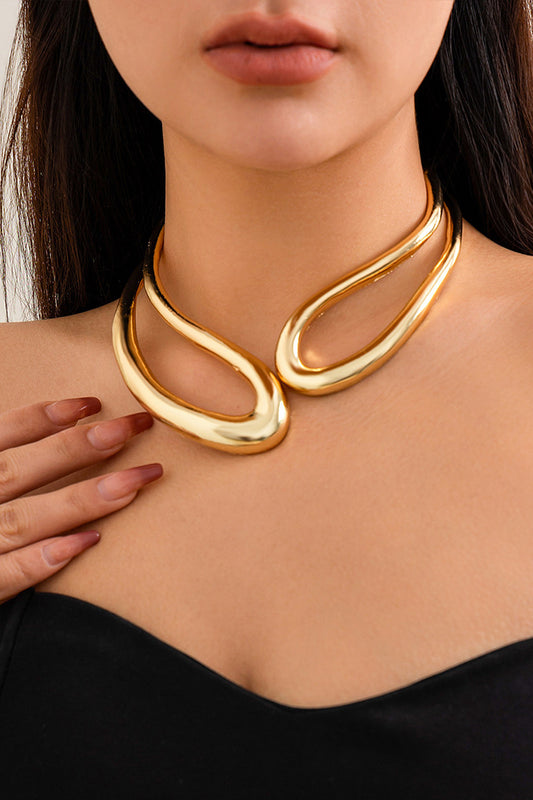 Collar Asimétrico Corto