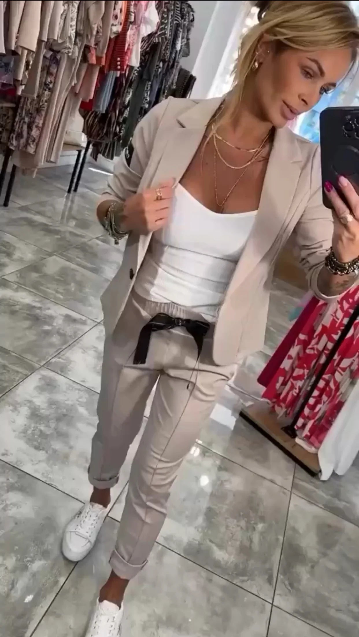 Conjunto Mujer (chaqueta + pantalón)