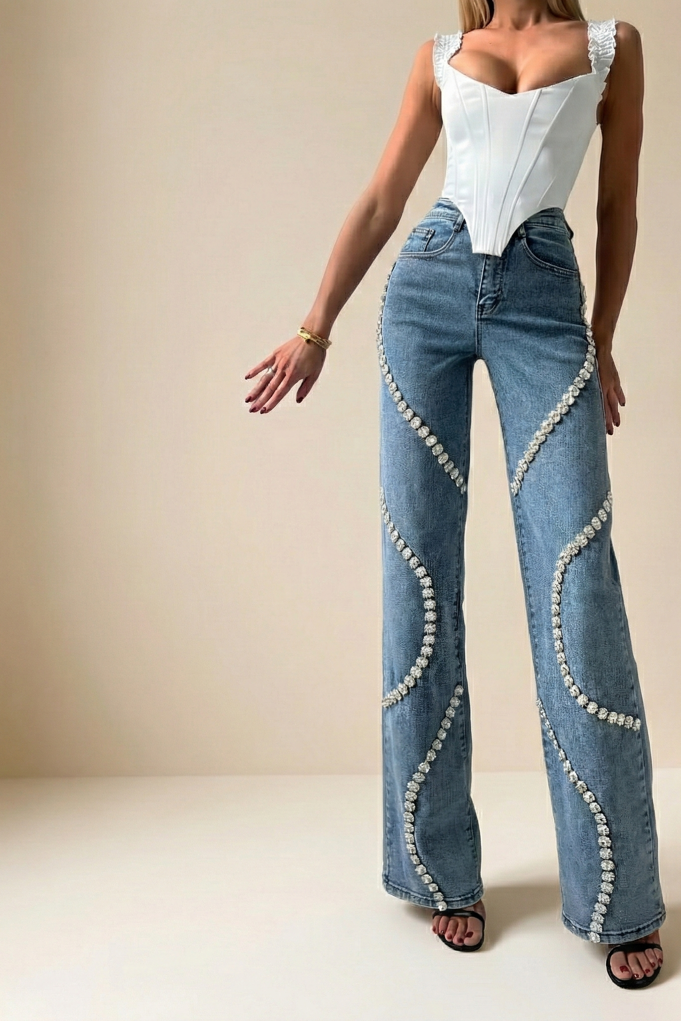 Vaqueros rectos y holgados con perlas