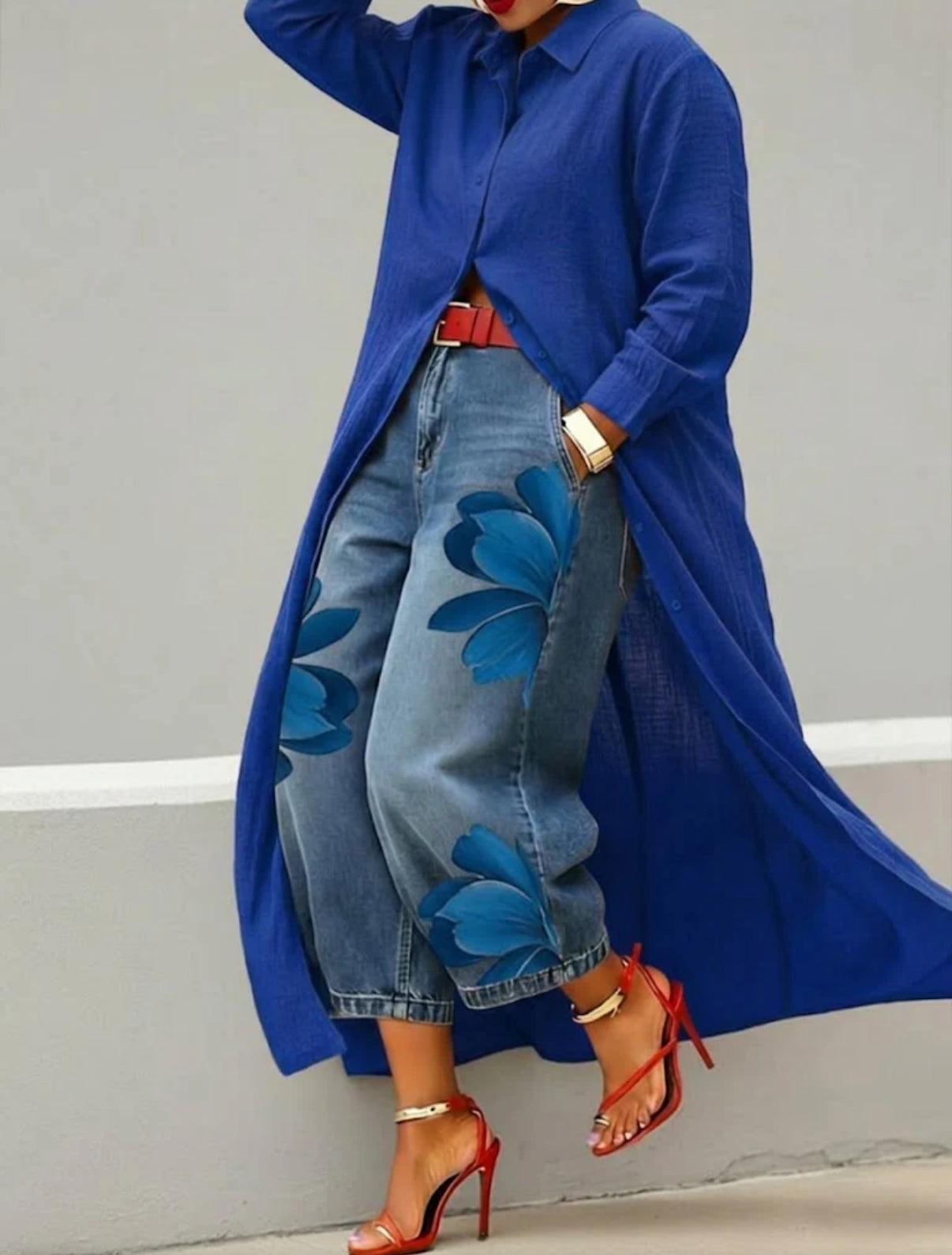 Conjunto Vestido Camisero Rojo y Jeans Anchos Florales