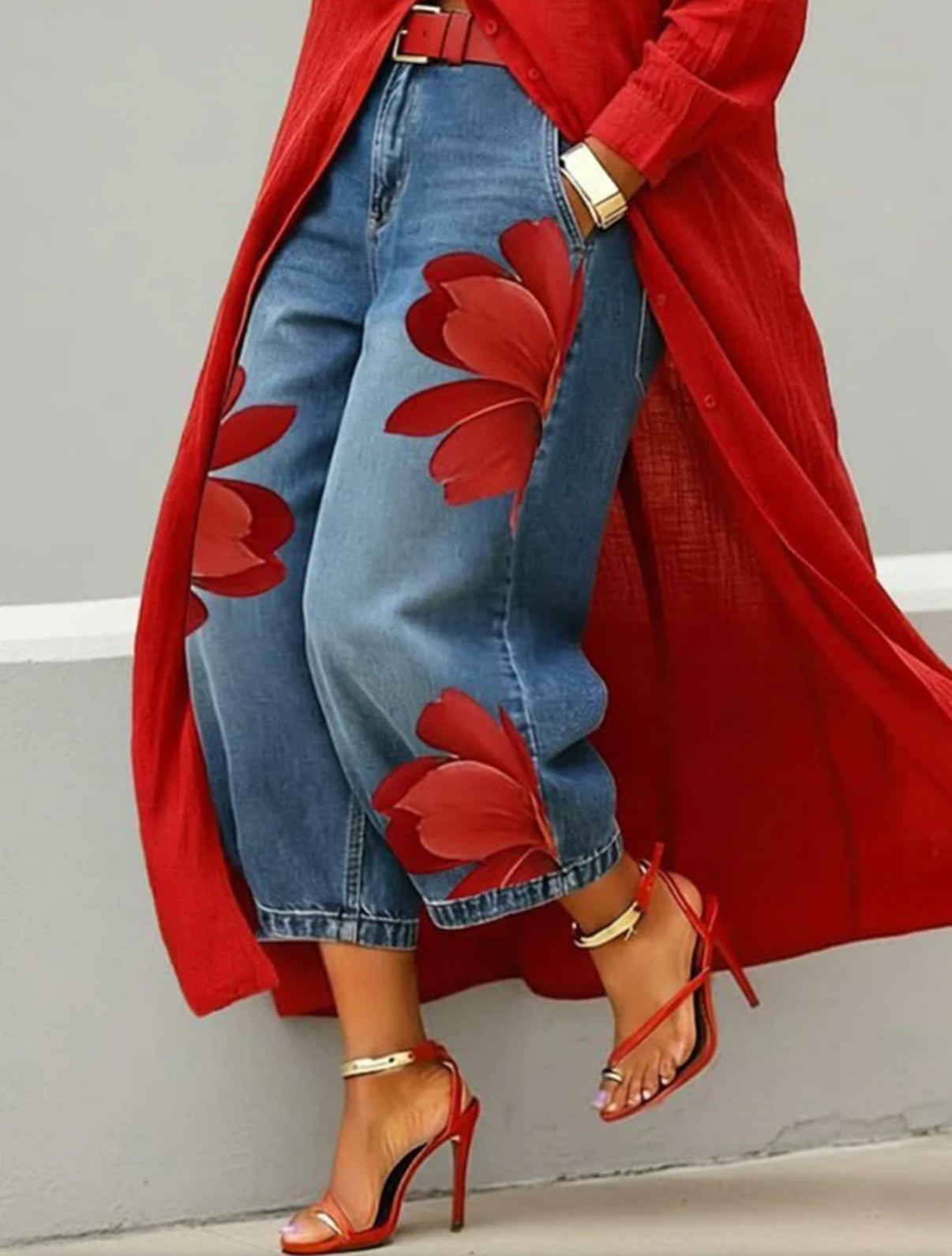 Conjunto Vestido Camisero Rojo y Jeans Anchos Florales