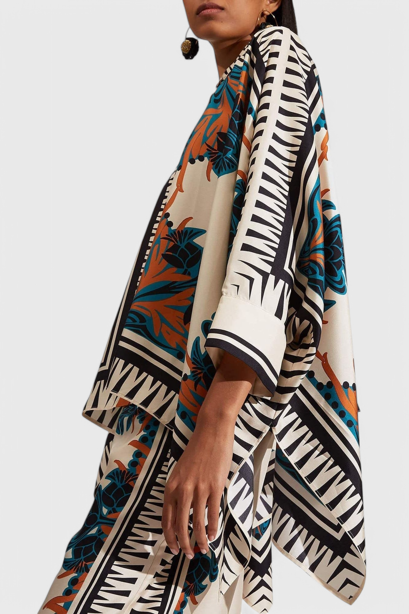 Conjunto Floral de Satén Beatriz al Atardecer