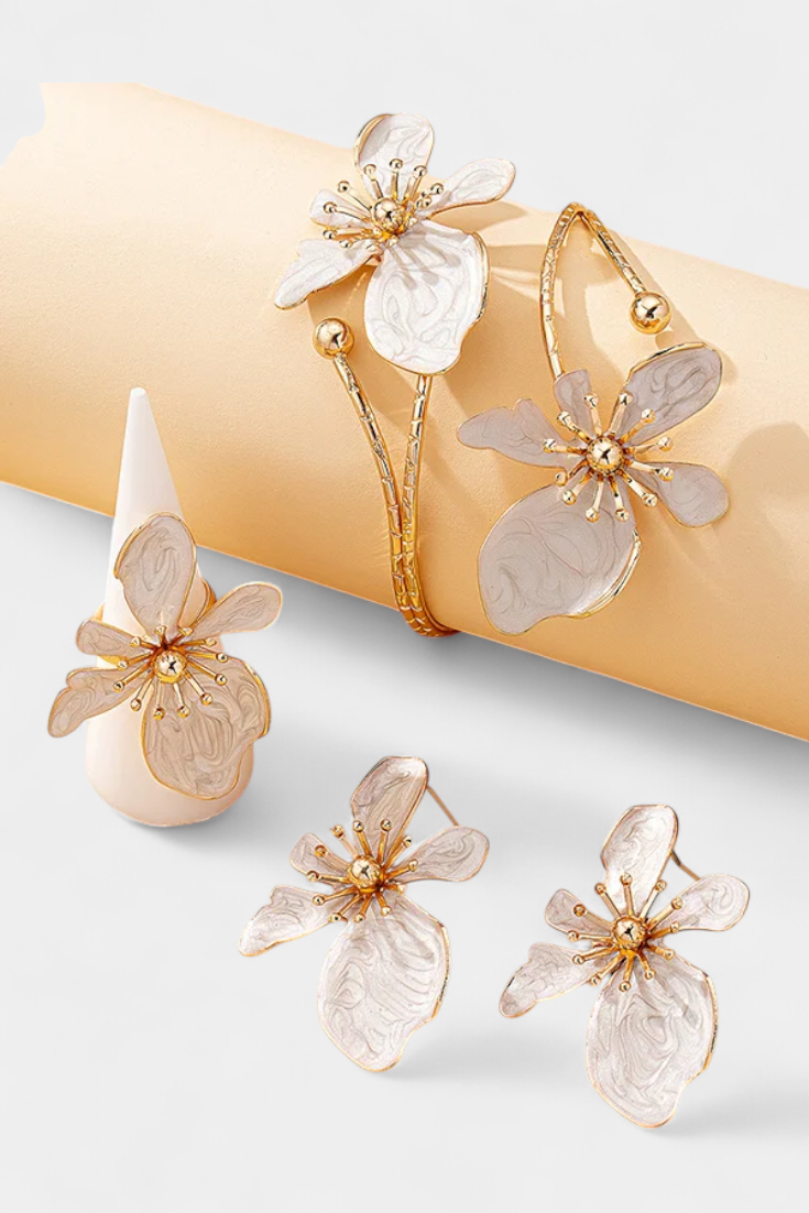 Conjunto de Accesorios Florales: Pulsera + Pendientes + Anillos