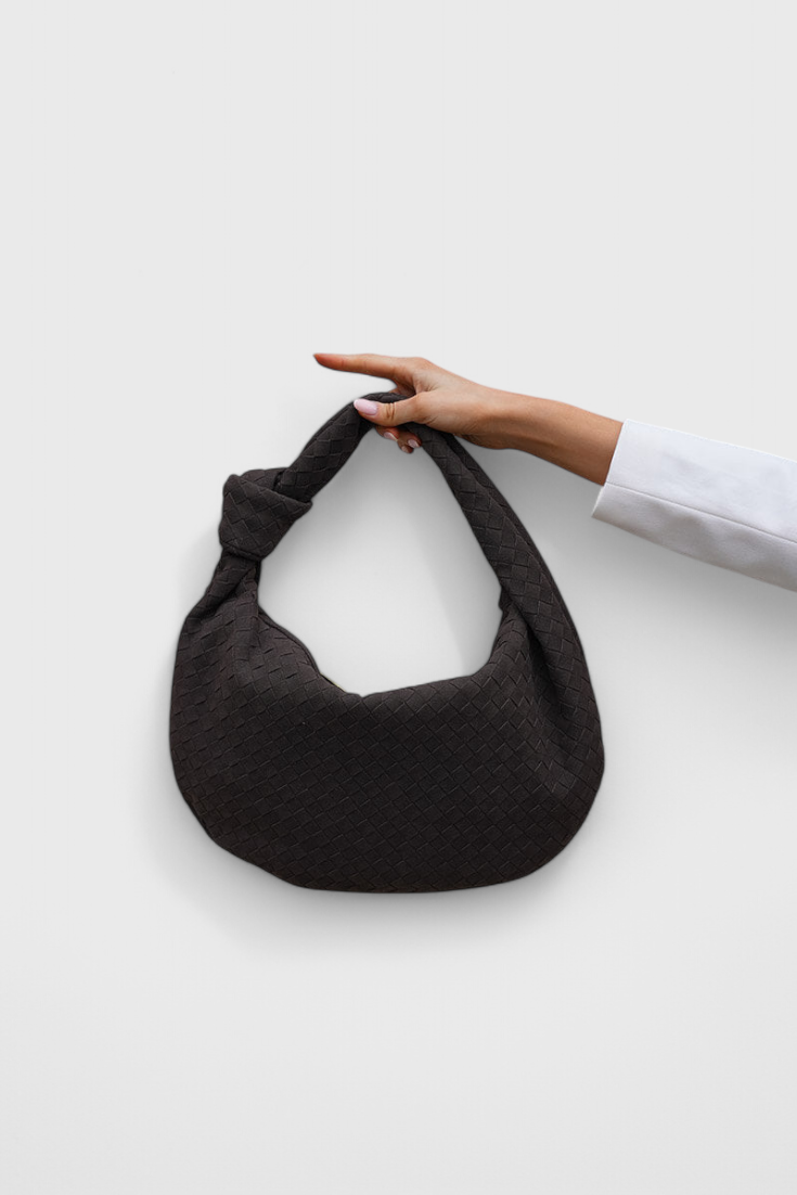 Bolso Tejido Mediano Lila con Detalle de Nudo